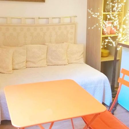 Small Luxurious Room In The Heart Of Saint Germain 파리 외부 사진